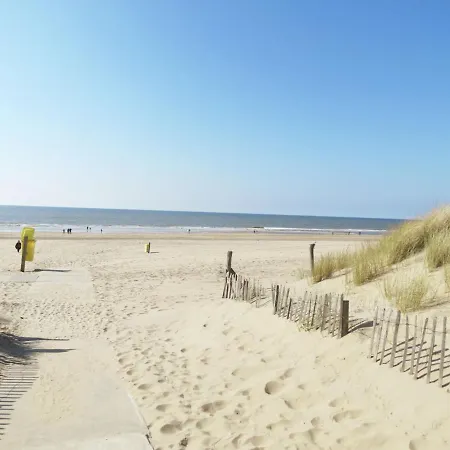 Cosy In Aan Zee With Balcony Noordwijk